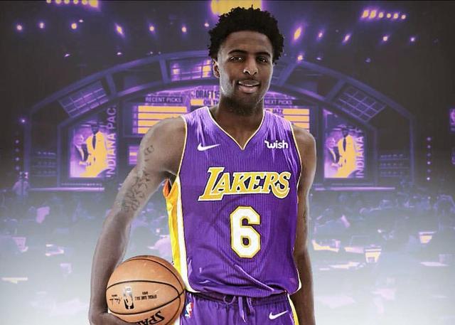 曝湖人有意用首轮25号签选择米切尔-罗宾逊