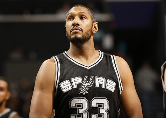 03一代又一球员退役!且行且珍惜,白金一代已到