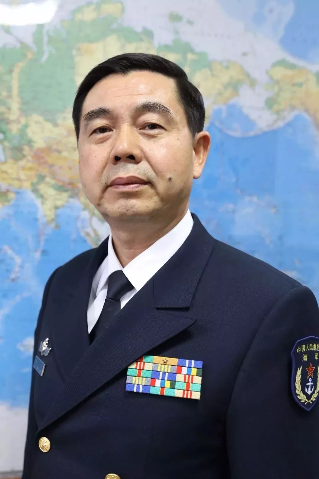 大连舰艇学院政委喻文兵把每一名学员都培养成为嗷嗷叫的小老虎