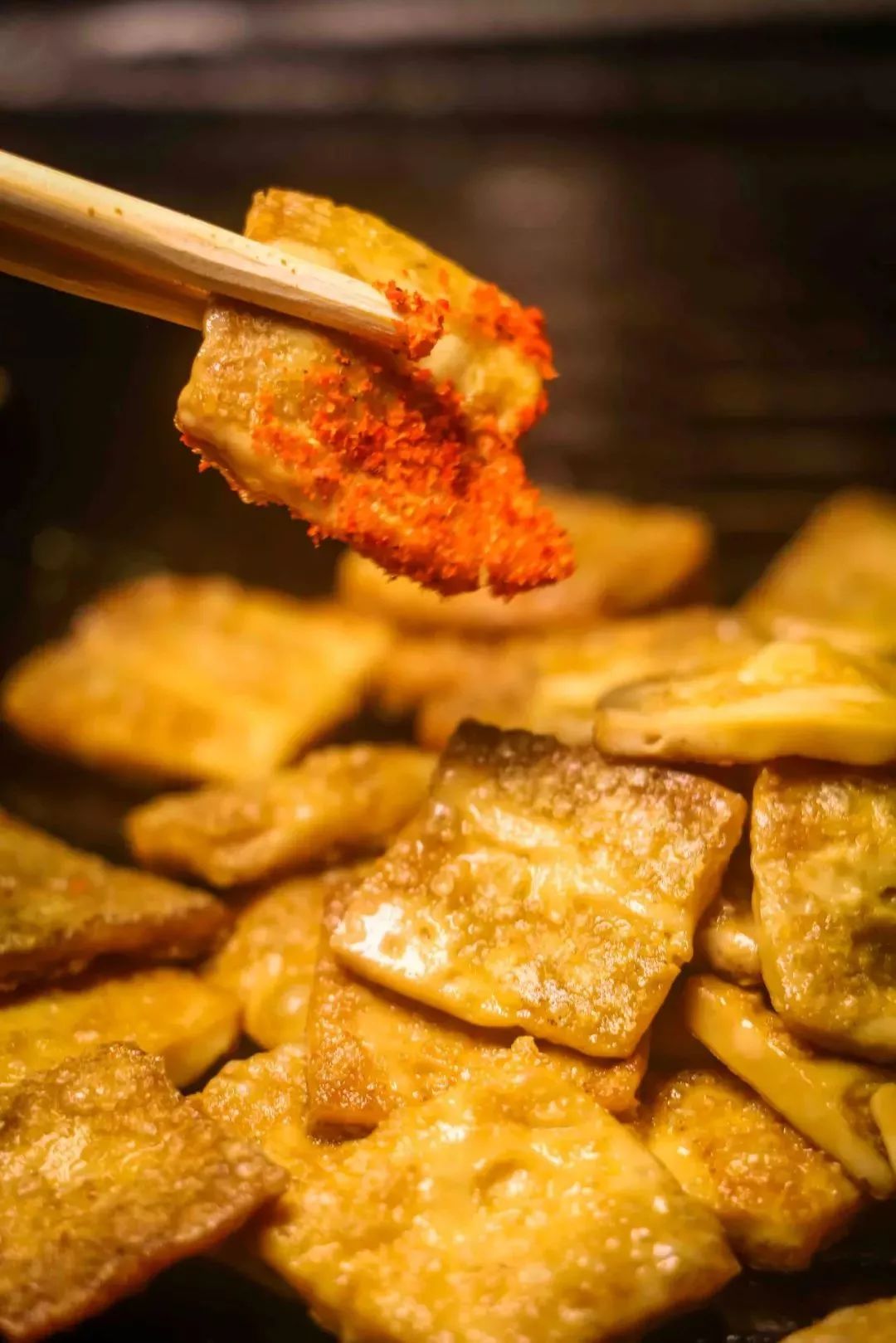 杨家坪这家贵州小豆腐,让一对男女吃出爱情火花