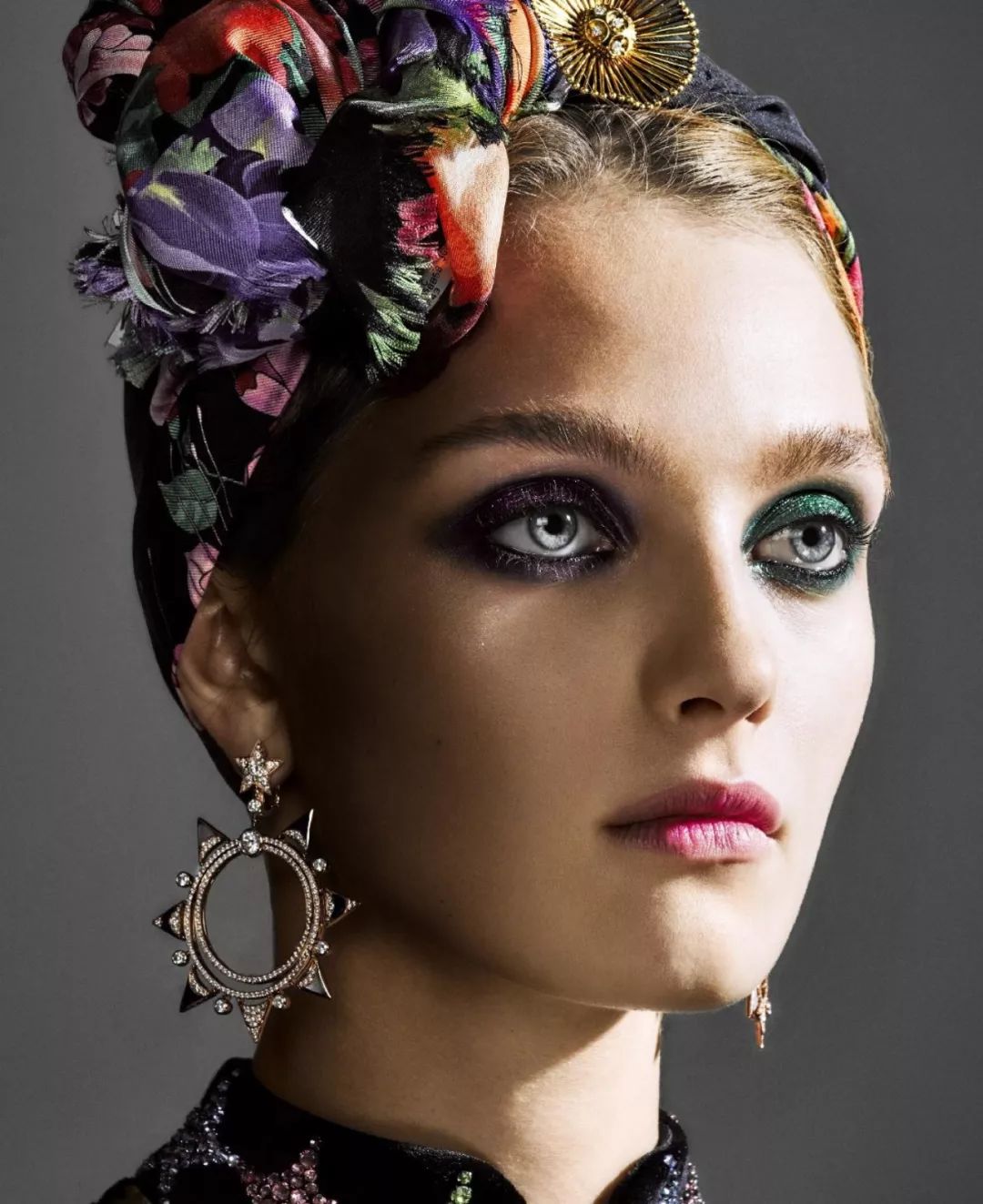 jlo高空行走?西班牙女郎展现野性美,英伦与古堡尽在本期!