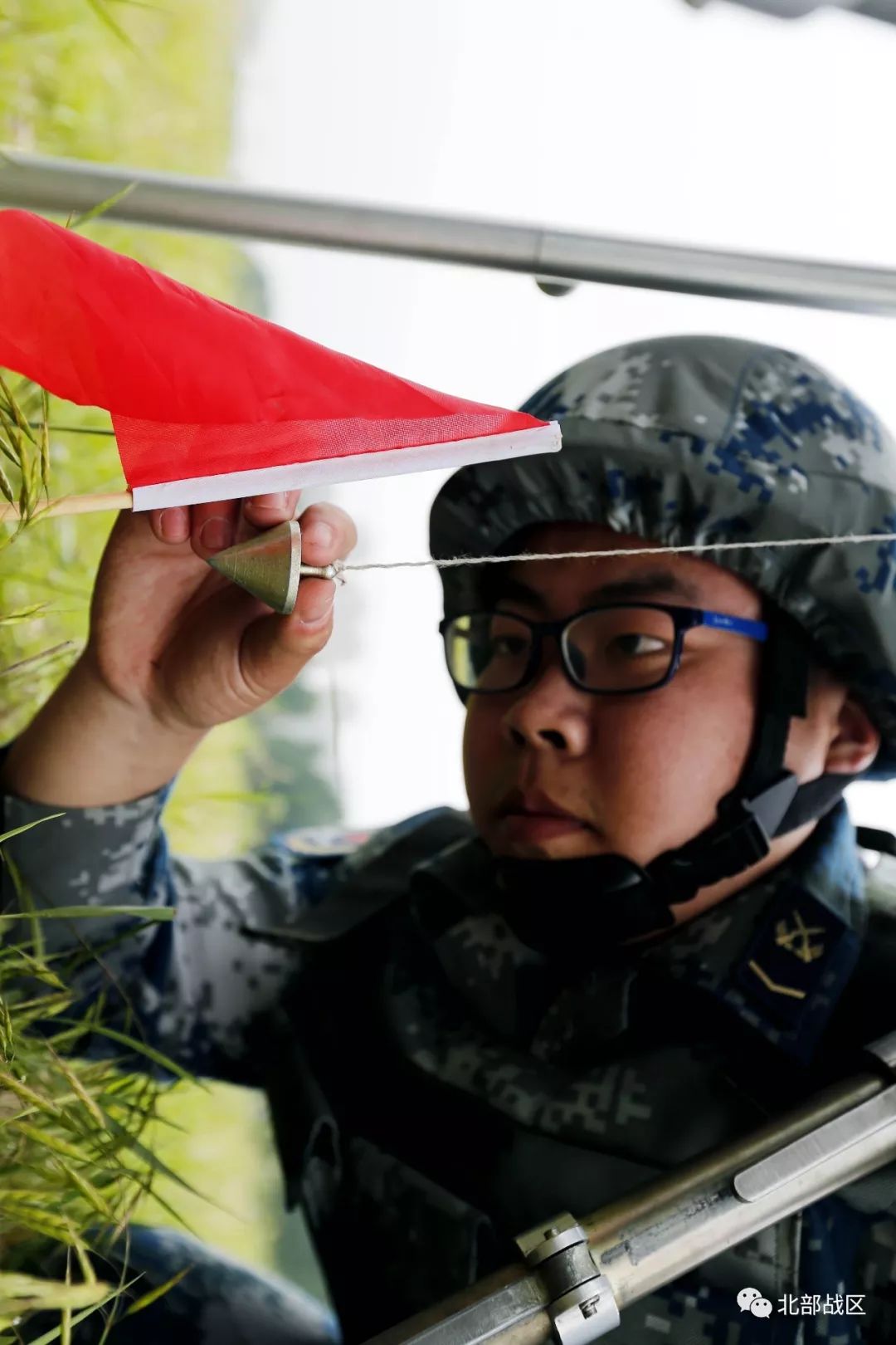 空军某后勤训练基地开展整建制实兵实装实弹考核
