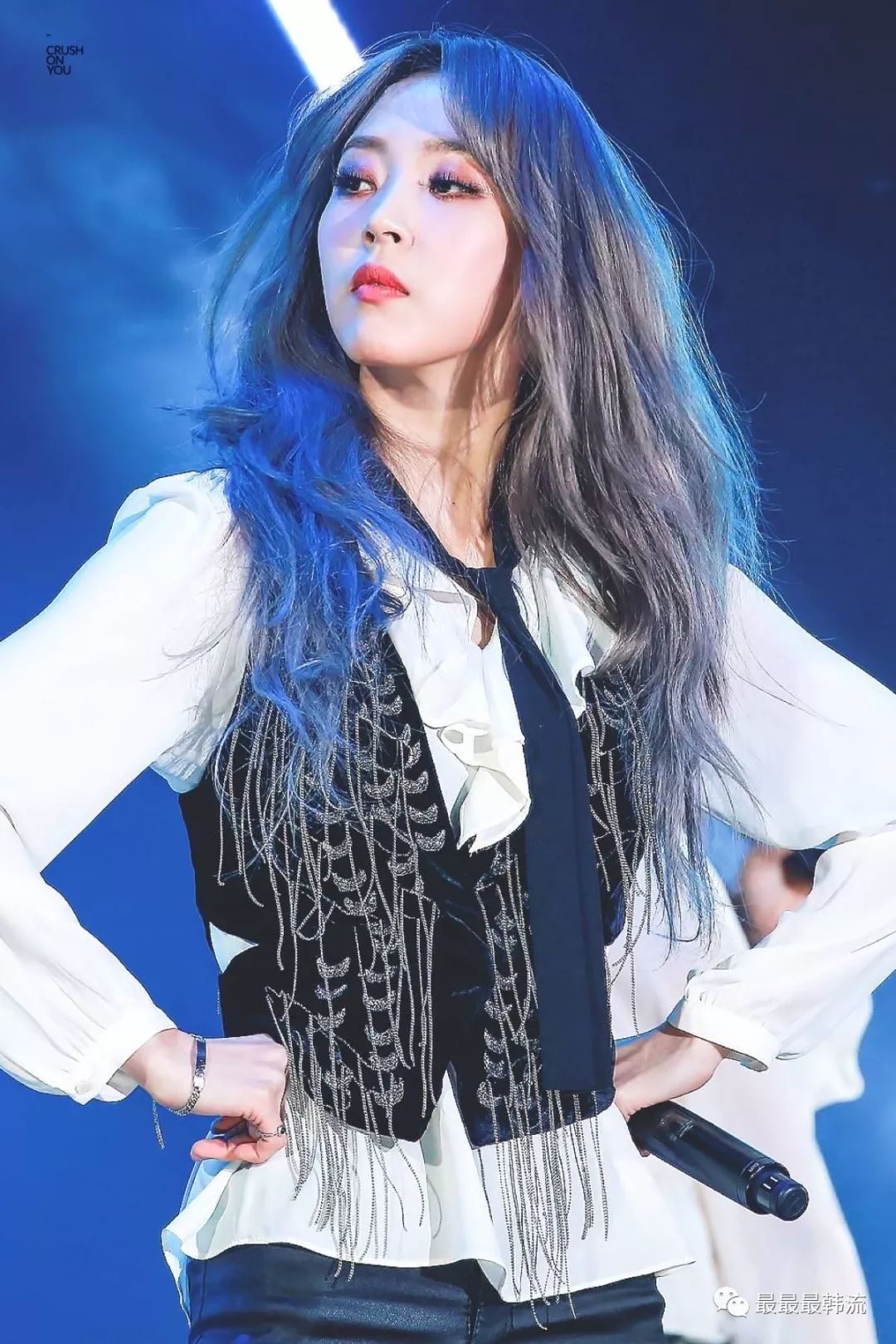 两攻相遇必有一受!两个姬圈大佬扛把子相遇后的画面…全程高能!