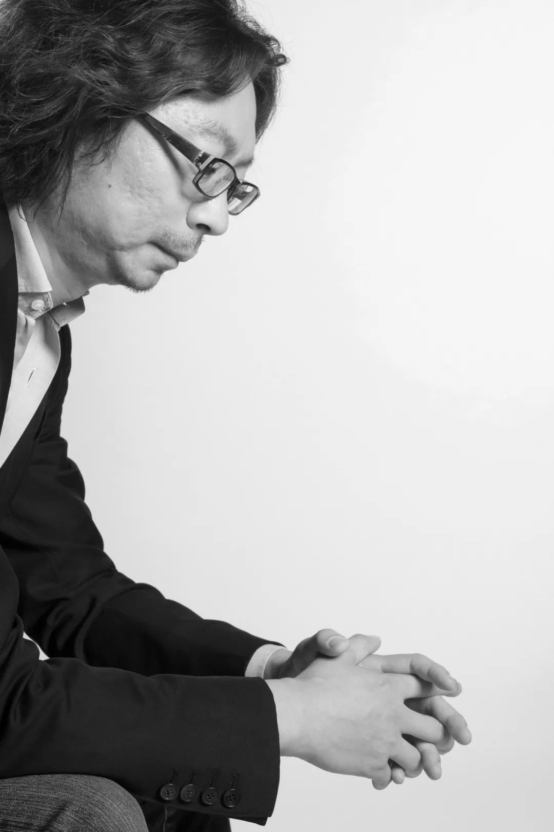 许知远:人到中年,清冽如少年