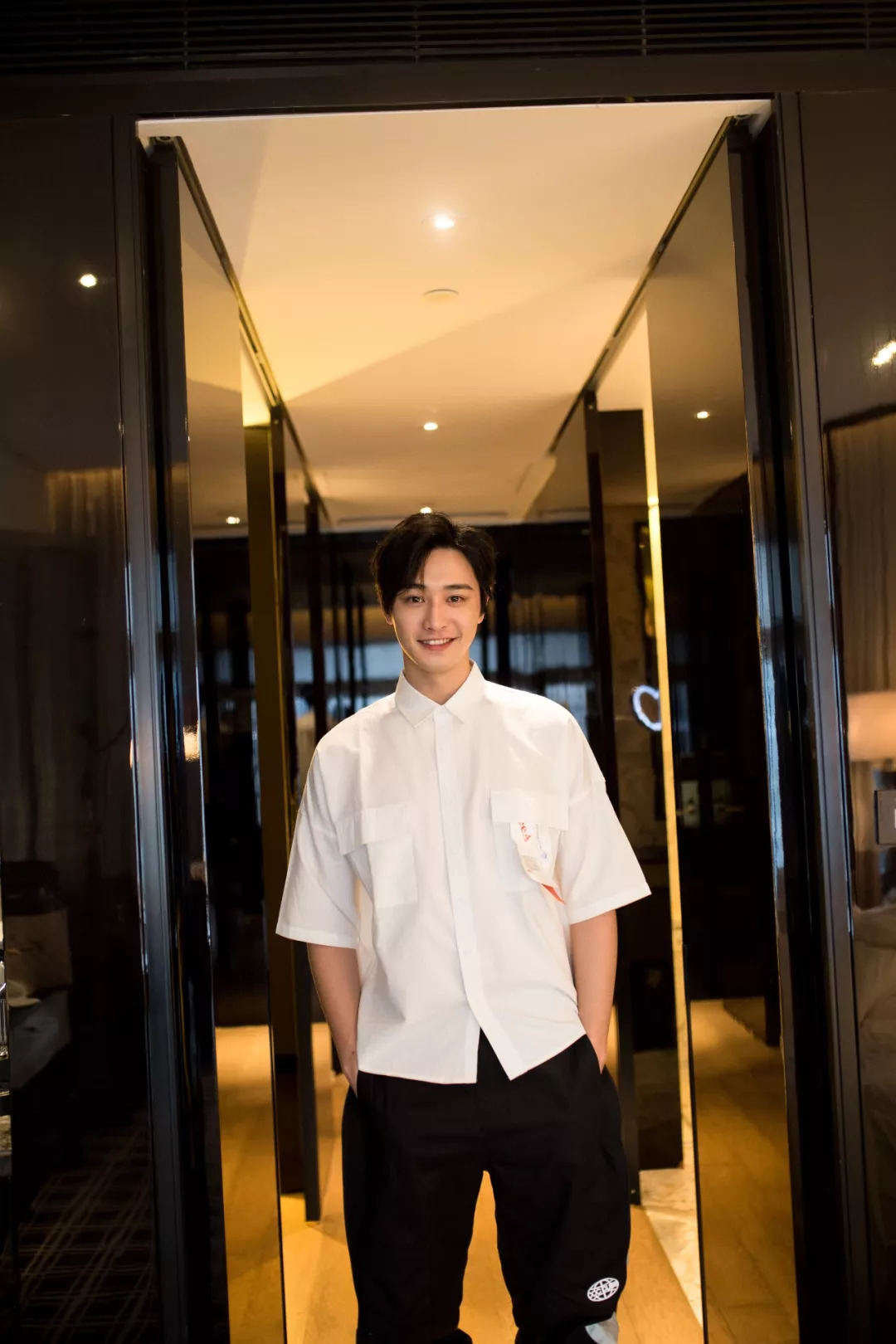 甩掉偶像包袱,蔡知辰靠"演技"和"表情包"实力圈粉