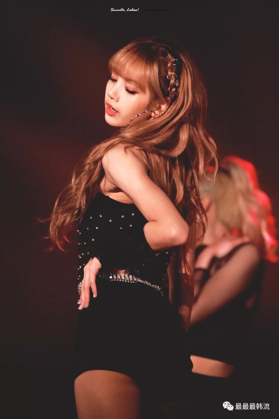 都说长手长脚的人跳舞不占优势.但是她