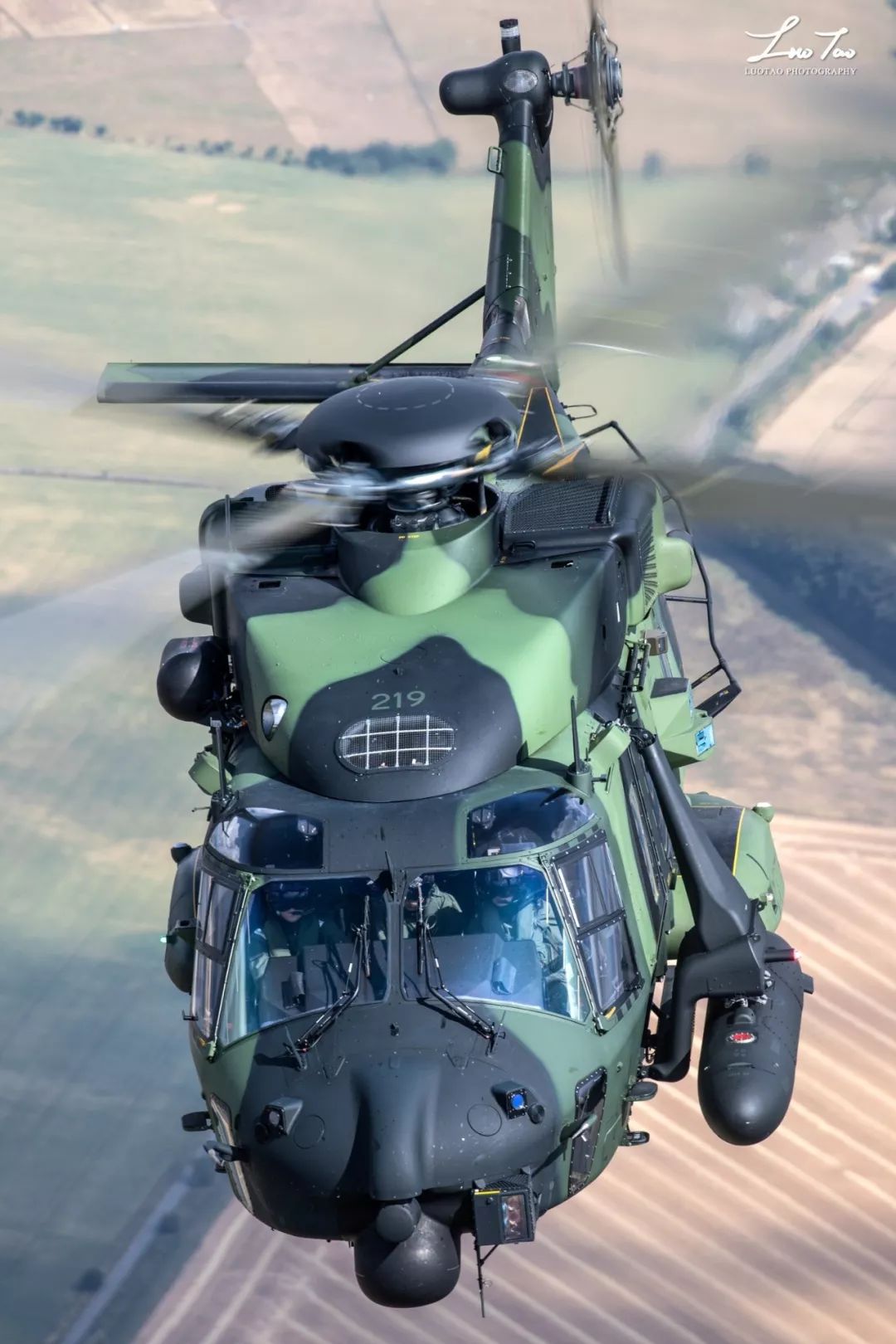 nh90直升机