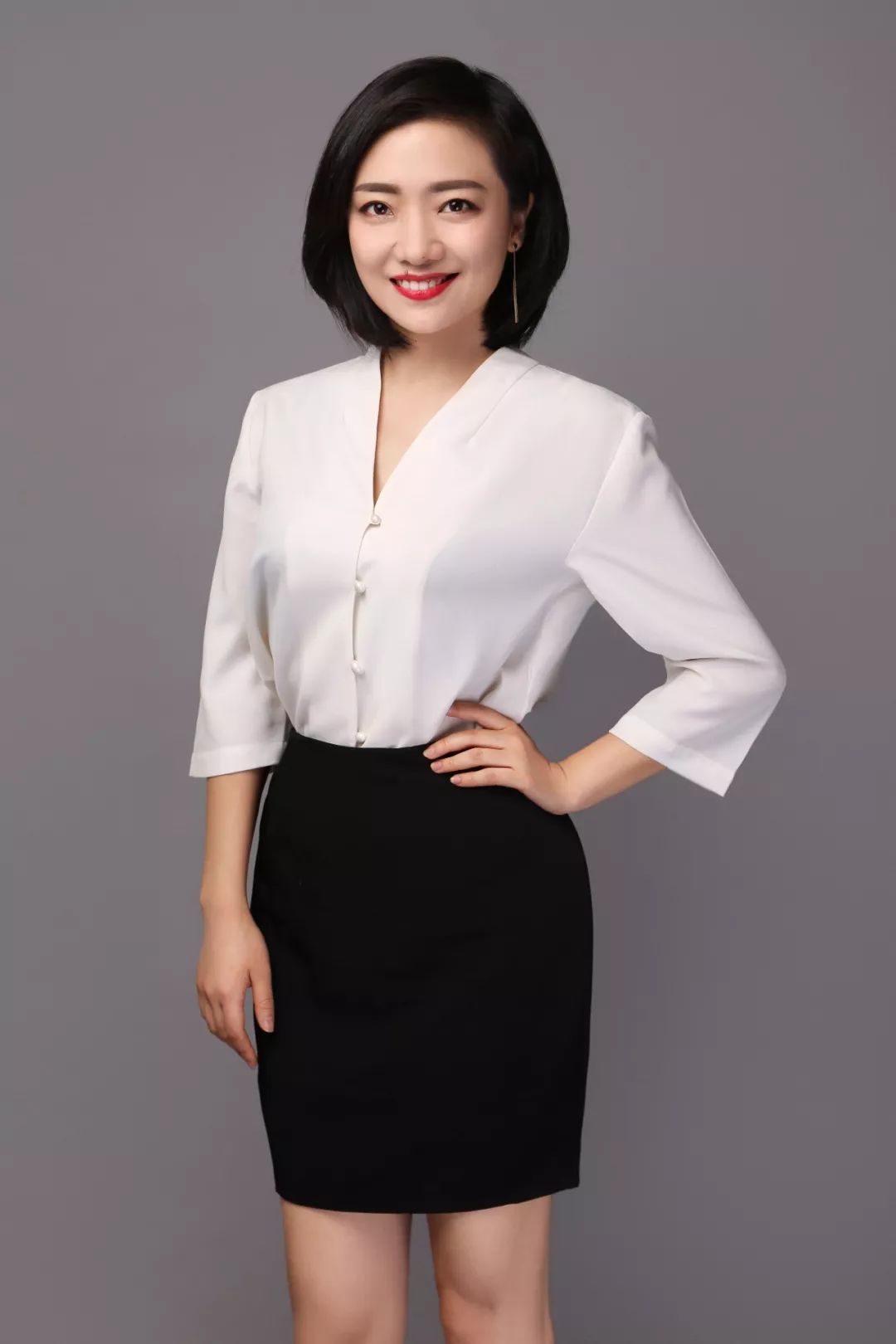 《我爱我家》主持人添灿,《968早新闻》主播国剑为你送上新春祝福.