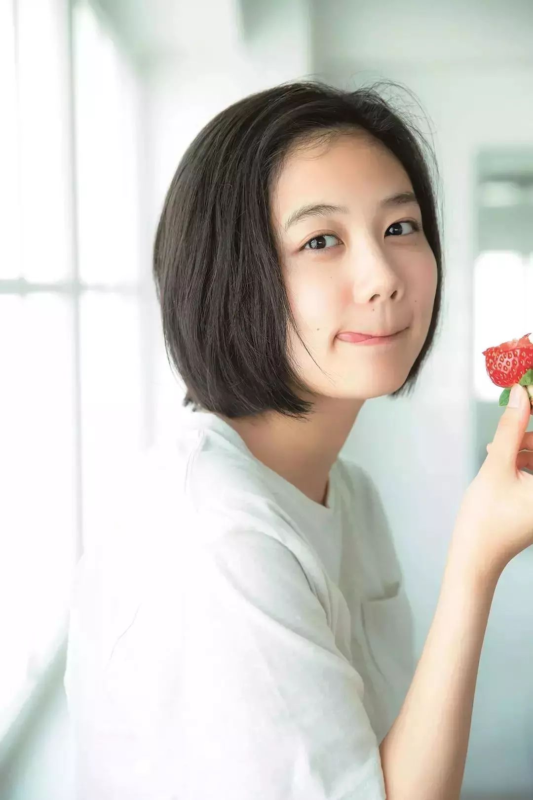 悲报邪教教主逼儿子娶女星少主出来揭老爹骗局了