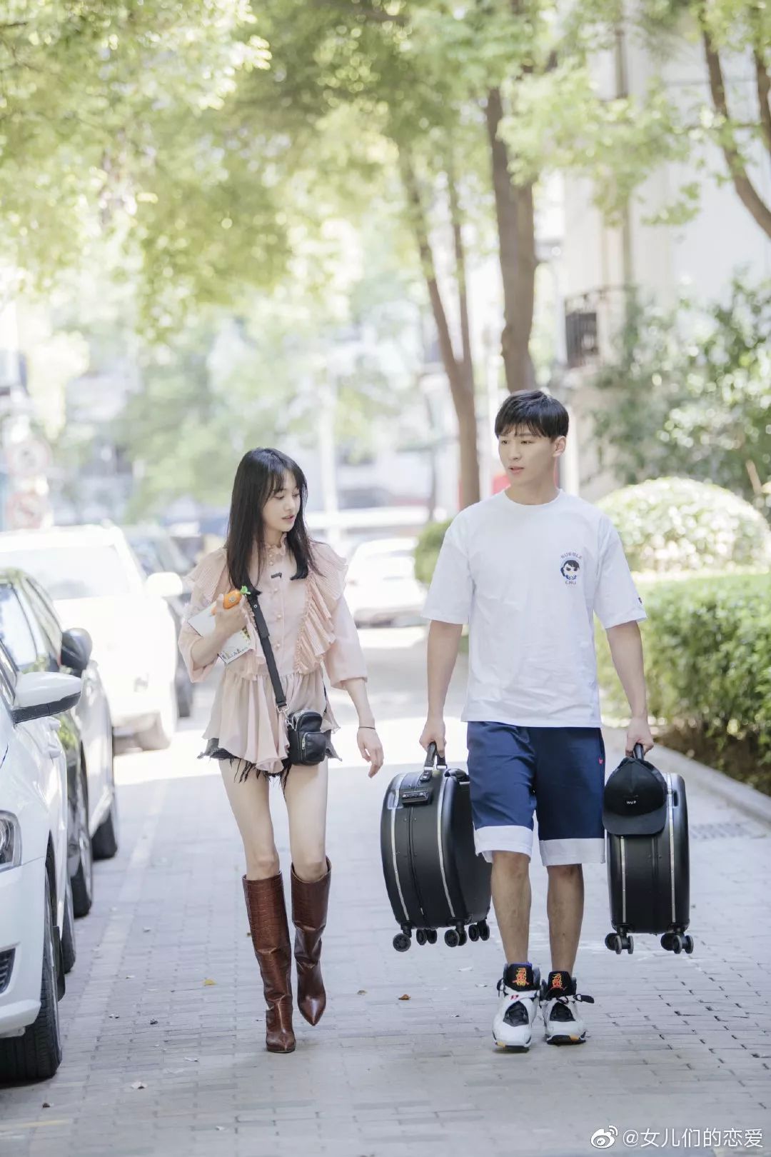 作成郑爽和张恒这样的恋爱,你想谈吗?