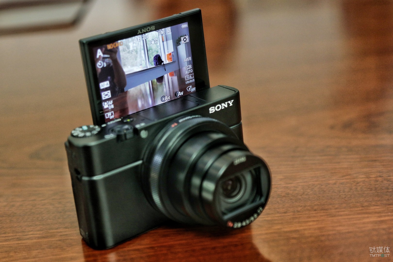 24-200mm镜头能有多小?索尼发布黑卡rx100m6数码相机 | 试拍体验