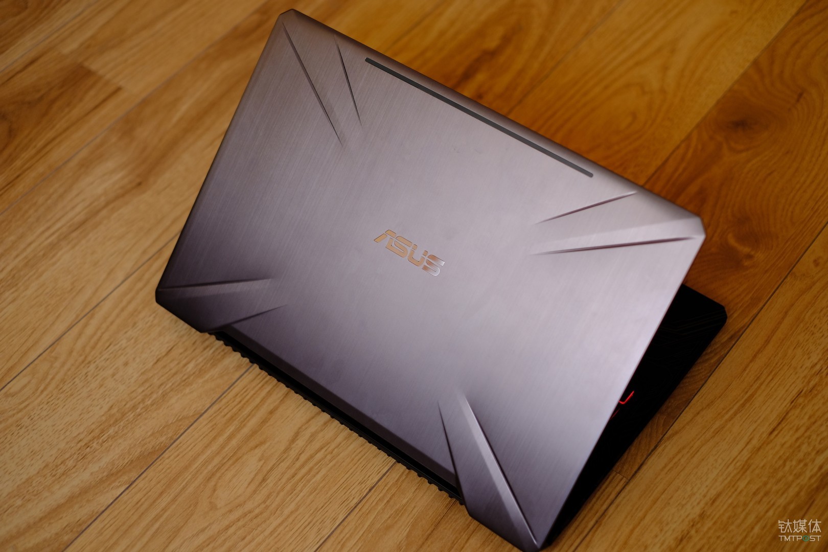 吃鸡利器120hz屏幕搭配gtx10606gb显卡华硕飞行堡垒5代评测