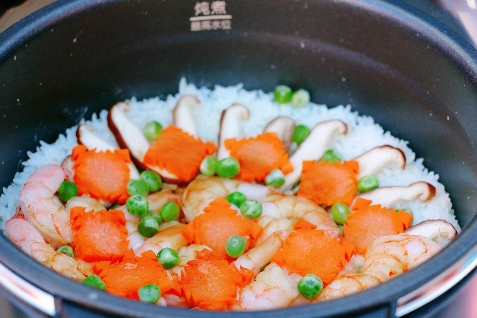 九阳珐琅铁釜电饭煲圈粉:不仅做饭好吃 颜值还惊艳