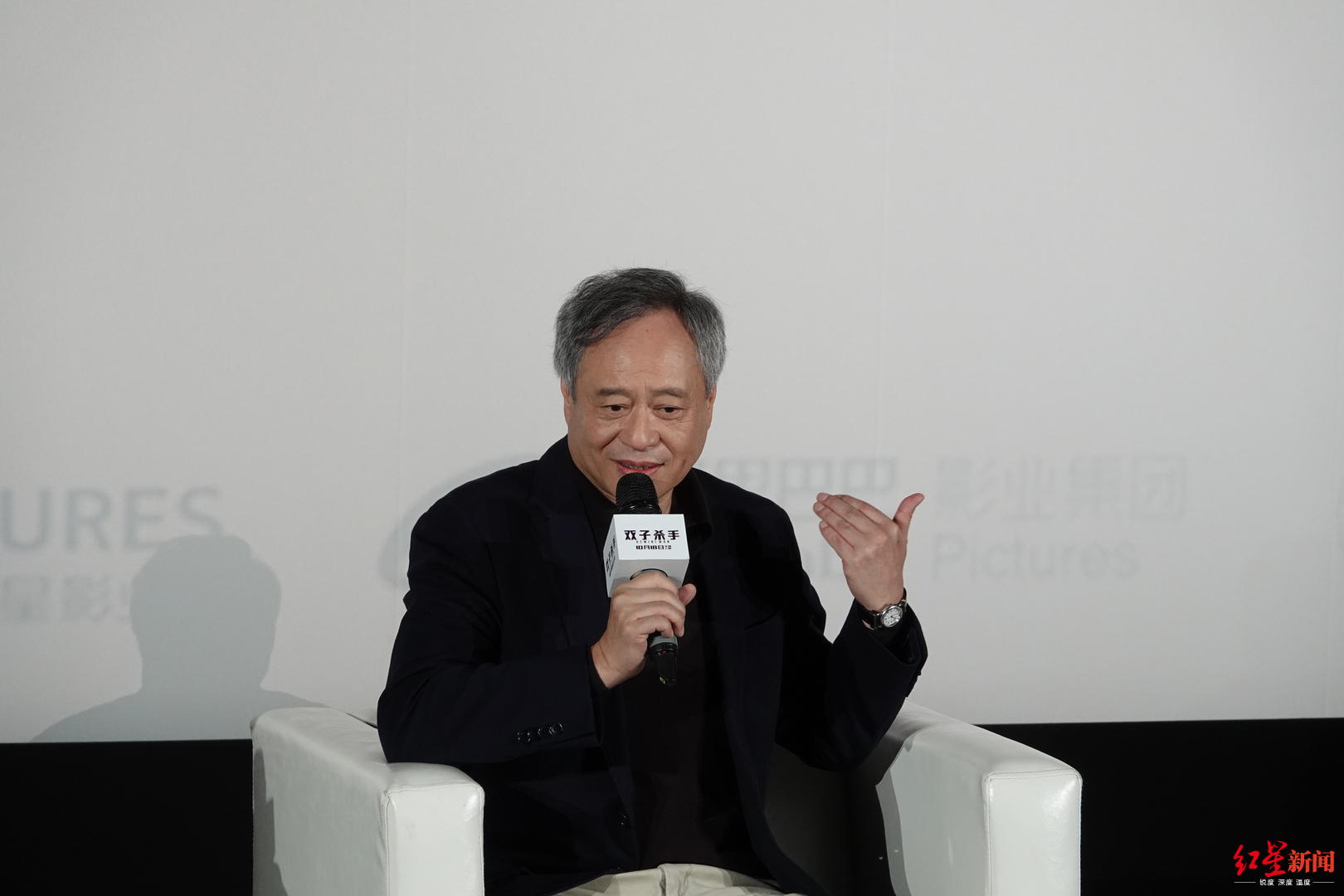 黄渤喜剧片:李安:如果拍喜剧 想合作的演员是黄渤 李安在活动现场