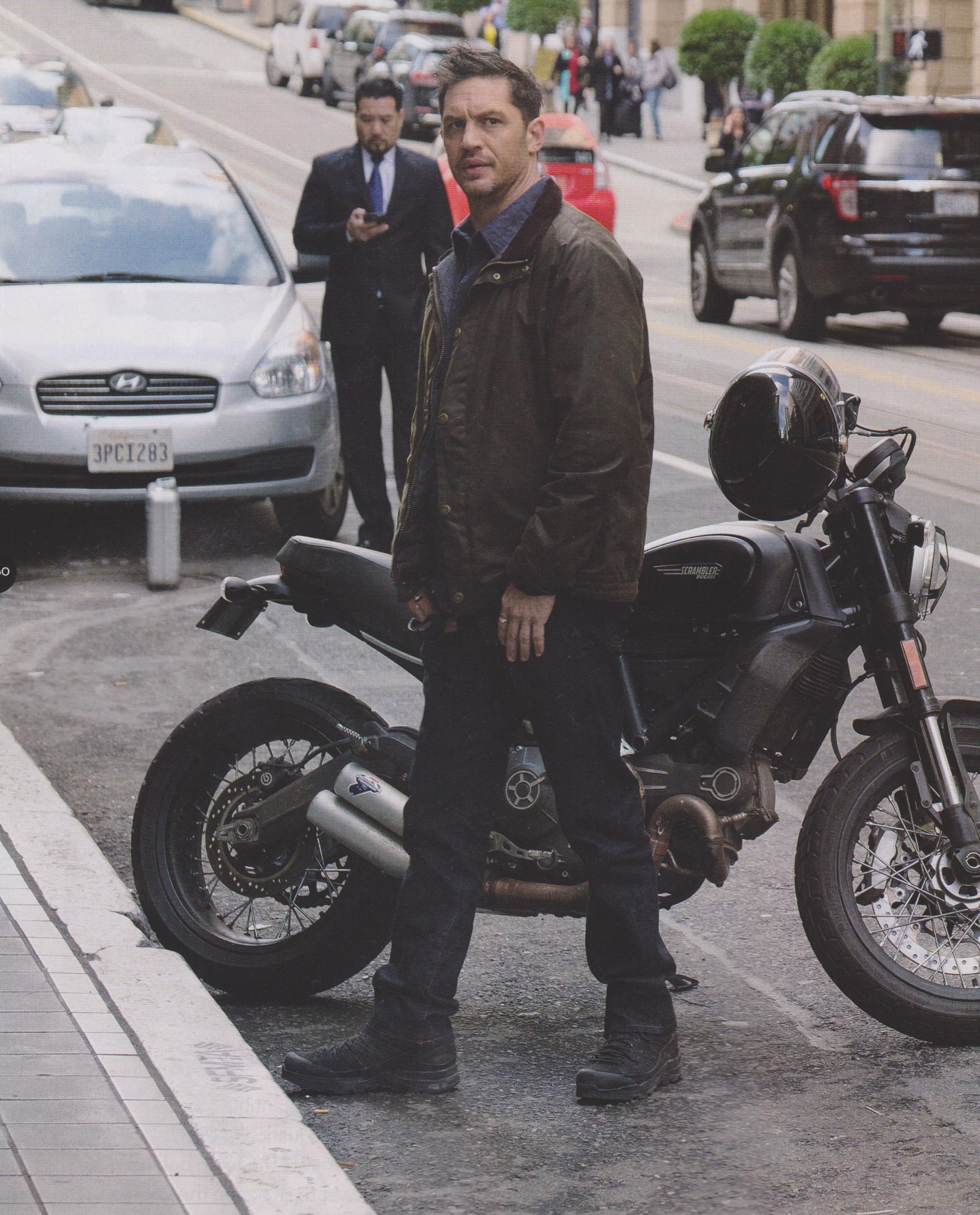 毒液新剧照海报曝光毒液太霸气以毒攻毒以暴制暴