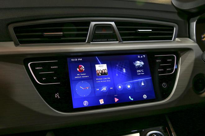 宝腾x70吉隆坡上市 售价9.98万元-12.38万元