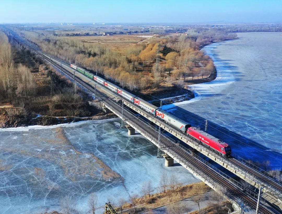 这就是铁骨中国…况且况且况且况且…|京津冀|铁路|摄影师_新浪新闻