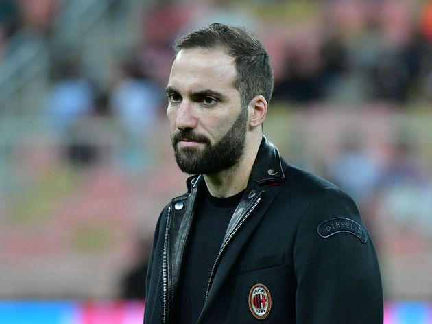 签下伊瓜因,切尔西终于要和锋无力的问题说再