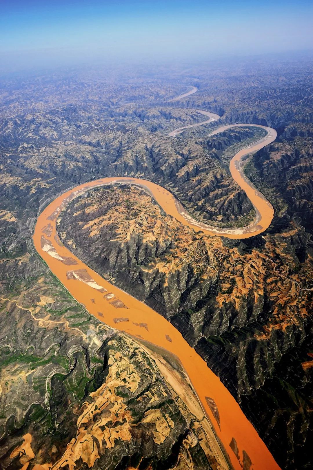 黄河流域山脉图片