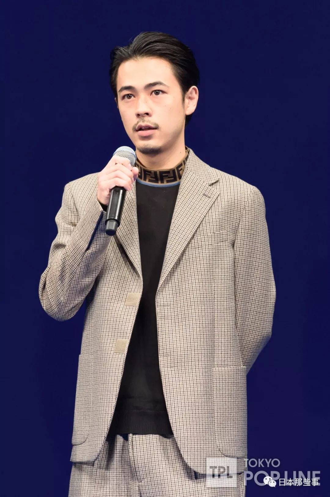 新木优子全身look看一下:马场富美加全身look看一下:安藤政信椎名桔平