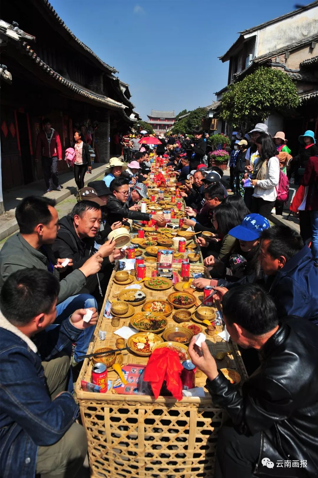第九届巍山小吃节开幕,160余种小吃汇聚巍山,周末好去处!
