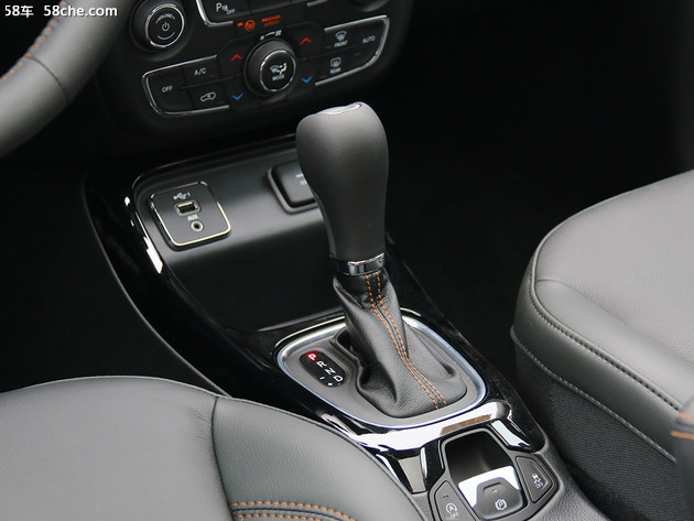 四缸/全系国六 Jeep指南者1.3T车型到店