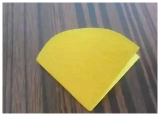 手揉纸康乃馨手工制作步骤解析