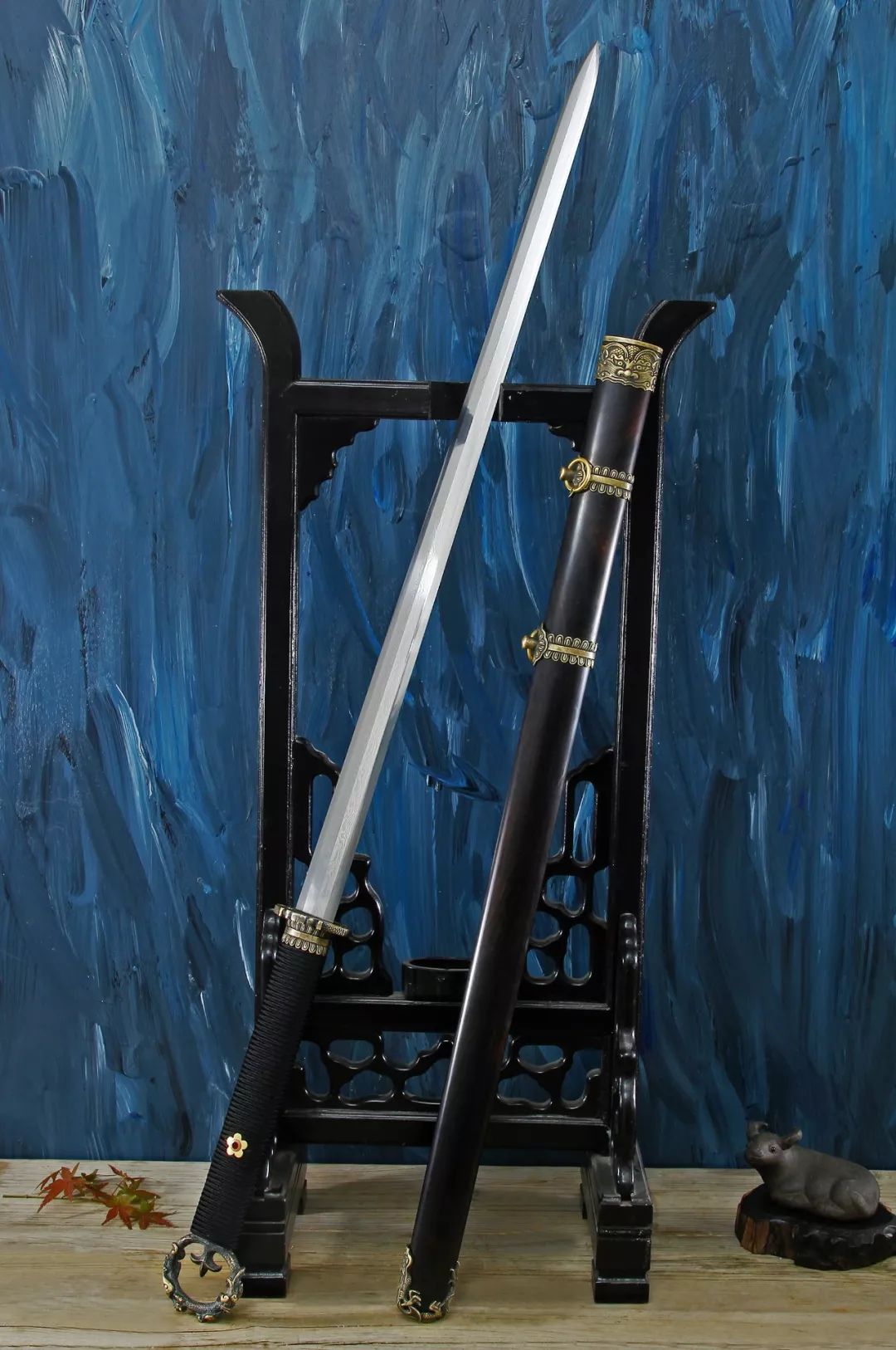 性能强悍利于砍杀古朴大气的破虏环首剑