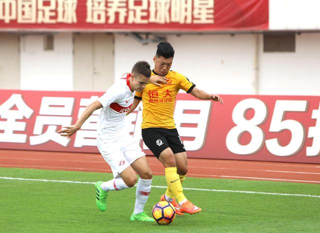 恒大足校新一年招生启动 "一条龙"体系夯实人才成长基础