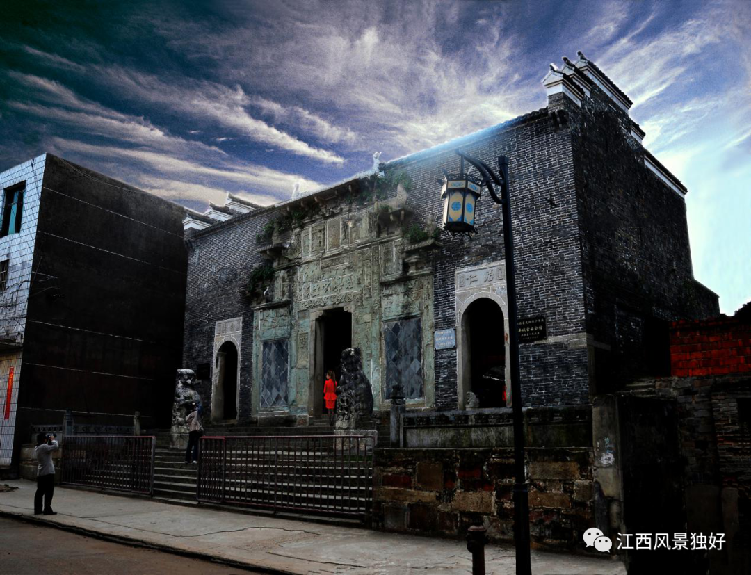 正文  望湖亭,章亚若故居等   看完心动吗?一起走起吧!