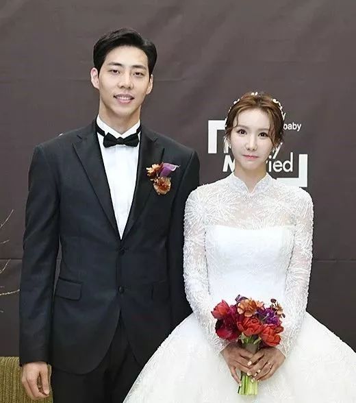 after school出身金正雅与篮球选手郑昌勇于今日(28日)在首尔举行婚礼