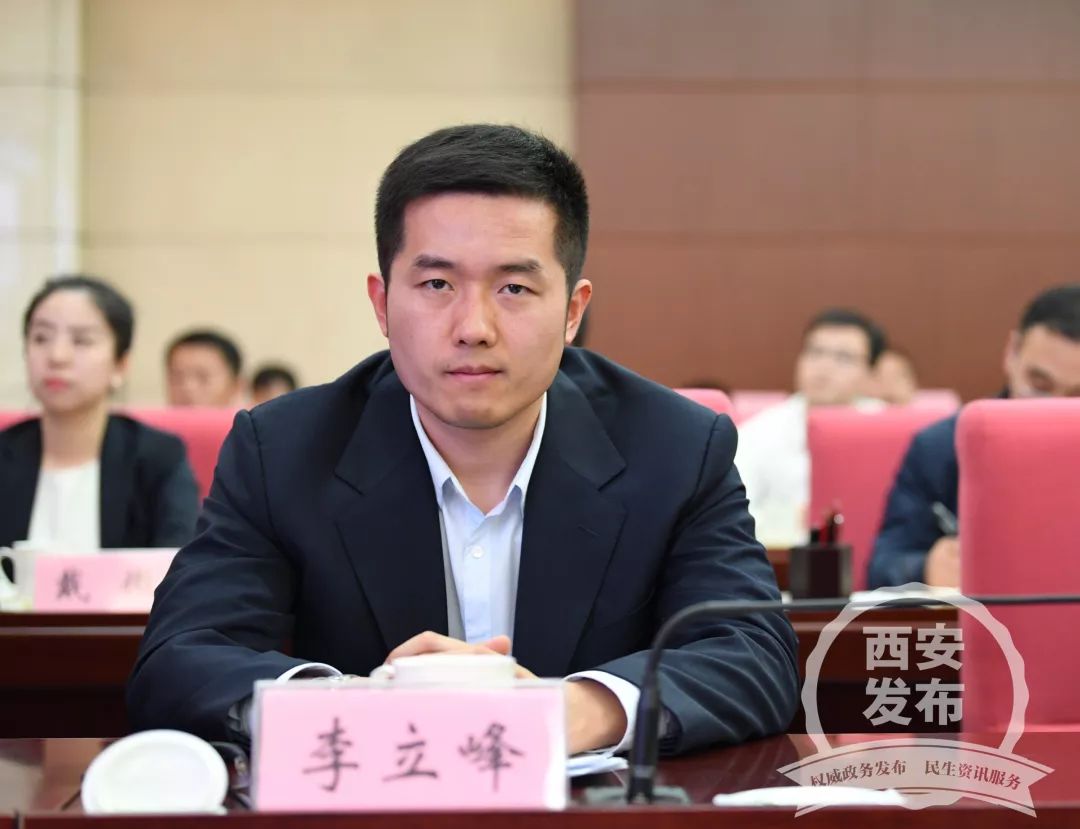 李立峰 西安市建设工程质量安全监督站站长年轻人最大的优势是思维
