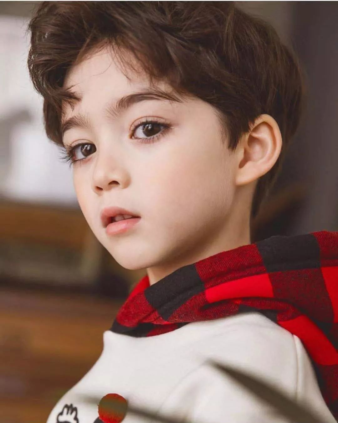 这个男孩让18万人疯狂,这是我今年看过颜值最高的人!