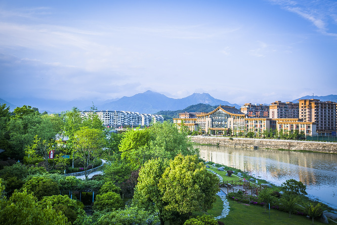 第四届中国岳西天悦湾温泉旅游文化月启幕