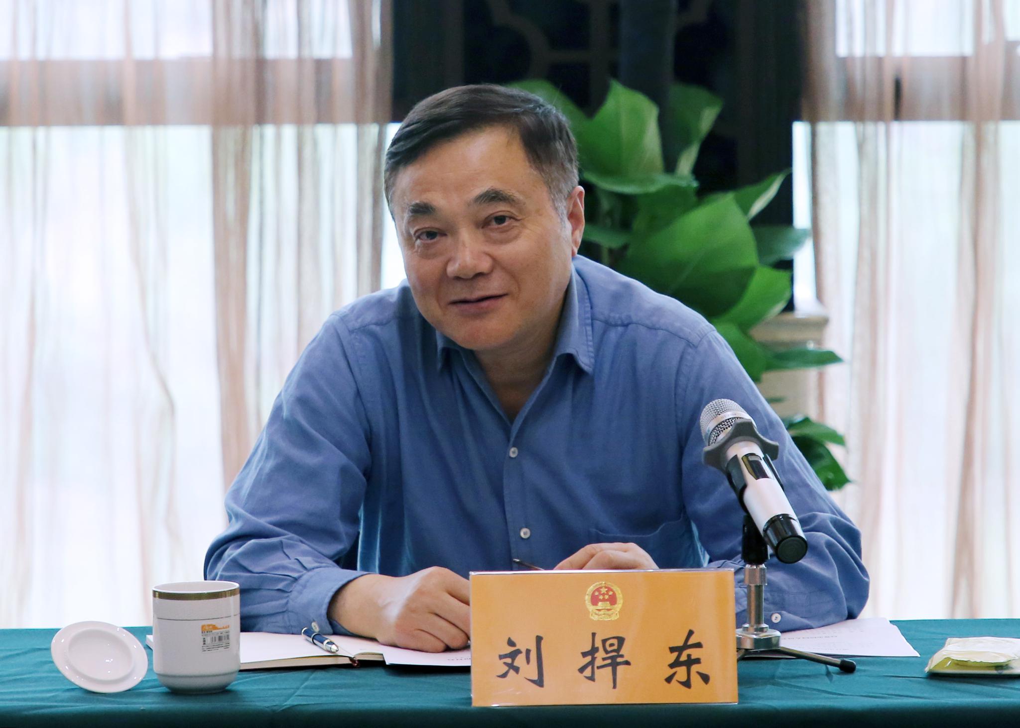 刘捍东在联系点句容市开展走访调研