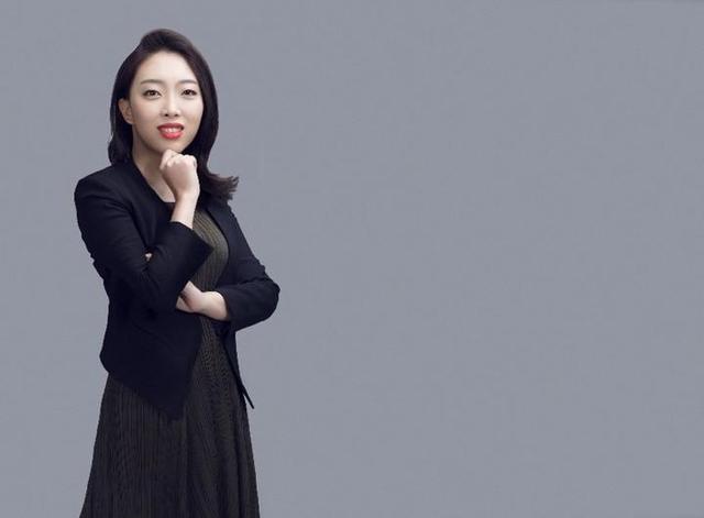 马李灵珊,五元文化联合创始人,前资深媒体人.