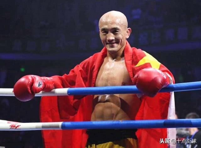 一龙tko韩国巨人引发争议:崔洪万鲜有还手,因被踢裆部选择放弃