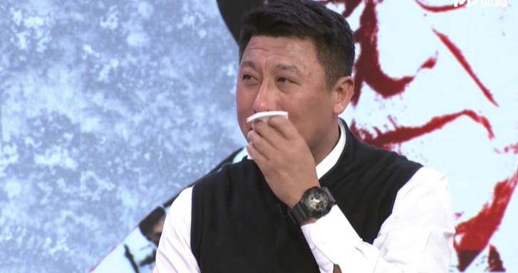 郑智泪洒赛场,张恩华感同身受难掩情绪动情落泪