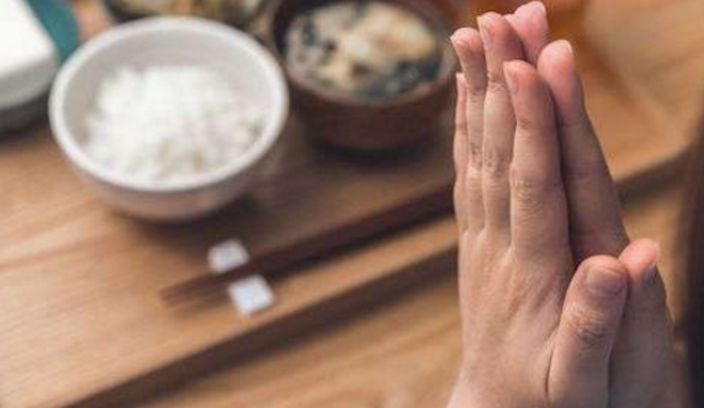 纳尼?日本人在开饭前说的不是“我开动了”的意思! | 日本文化