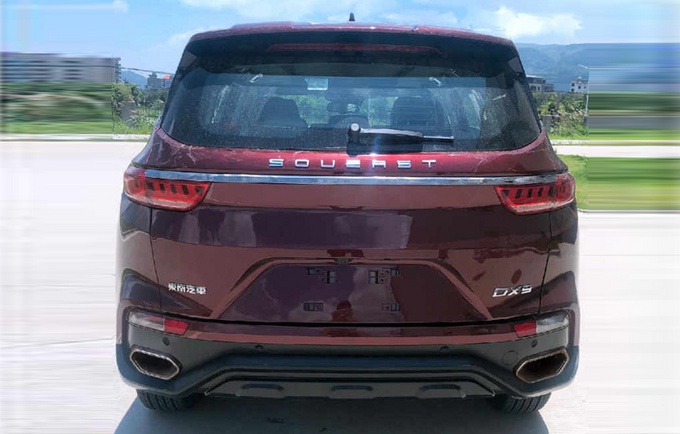 东南DX9实车 7座SUV 尺寸比传祺GS8大 网友：要个2.0T那么难吗