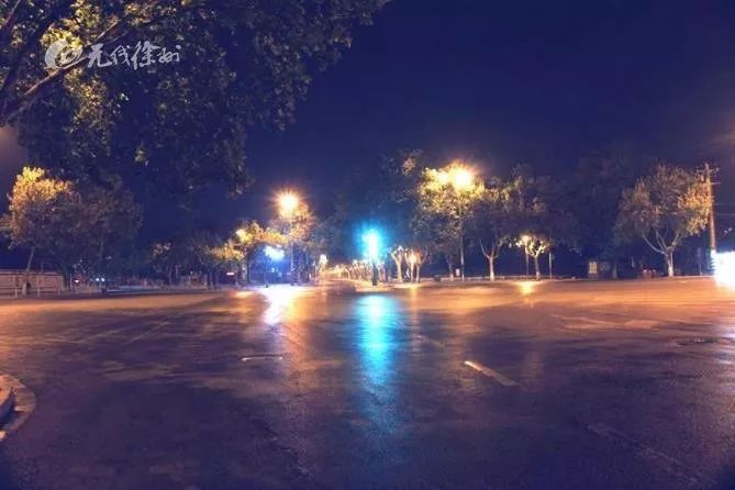 你见过凌晨3点的徐州吗?竟闪着一束束光