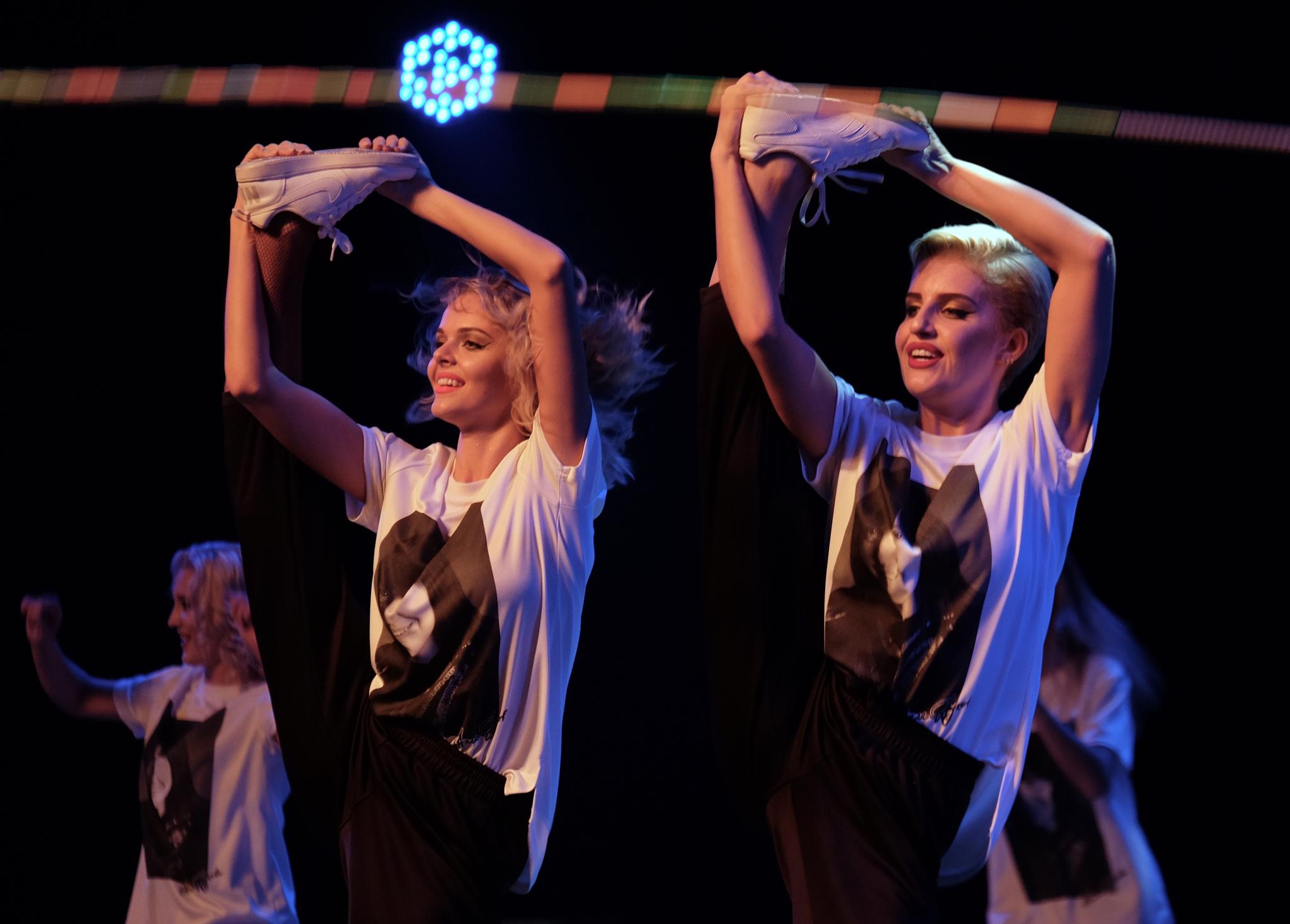 俄罗斯托迪斯舞团献艺江苏南通