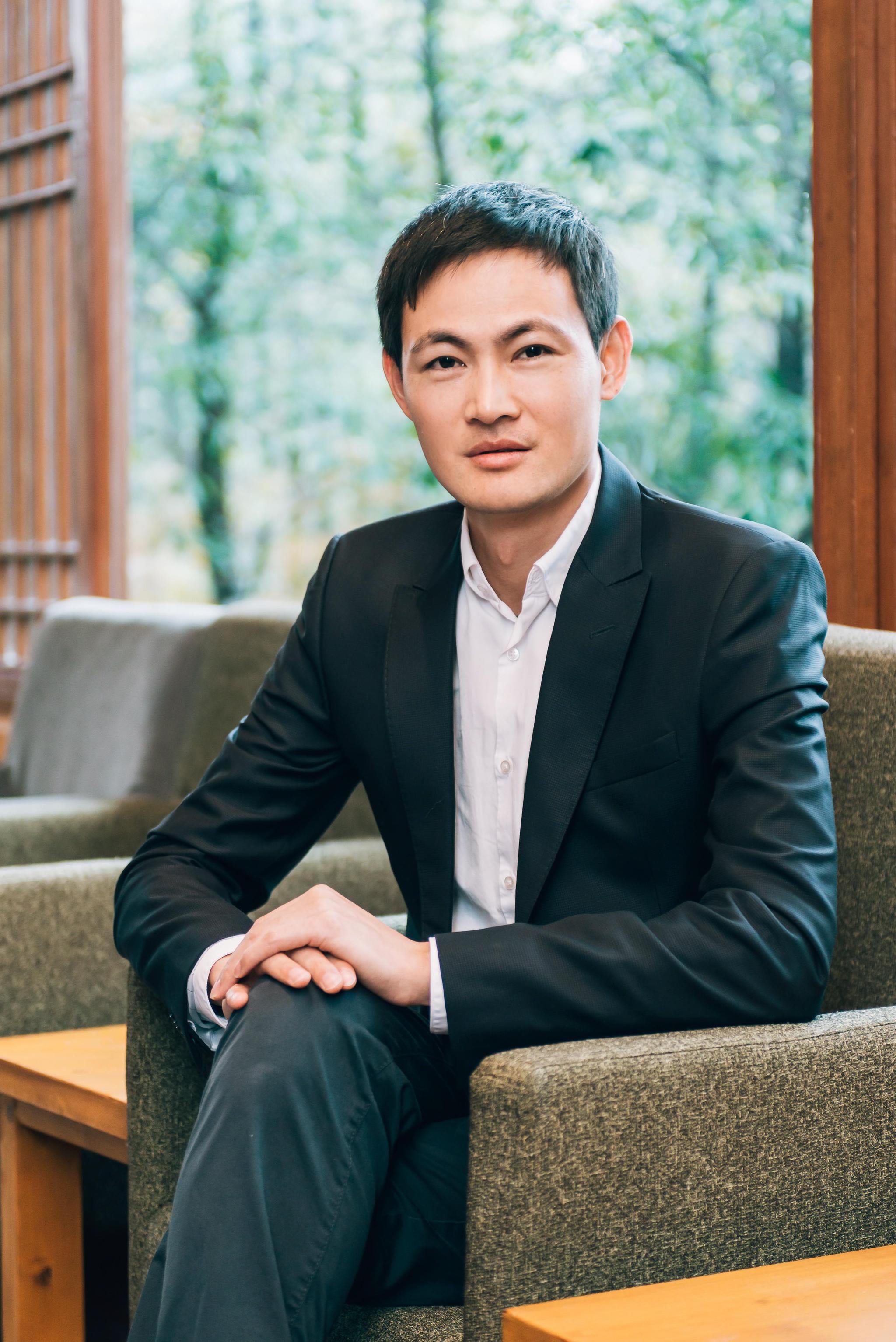 合景泰富唐文荣获2018中国地产经理人100强浙江区域奖