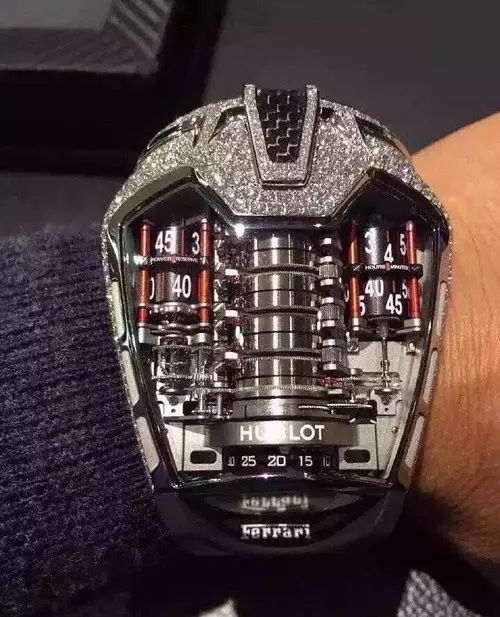 富豪玩物百万名表竟然不能看时间