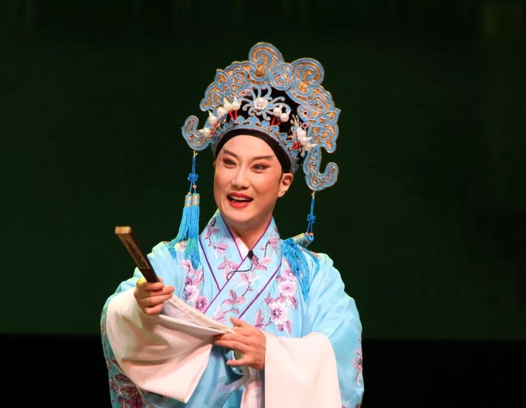 两个梅花奖得主合作,在上海获大奖|十八相送|李政成|扬剧_新浪新闻