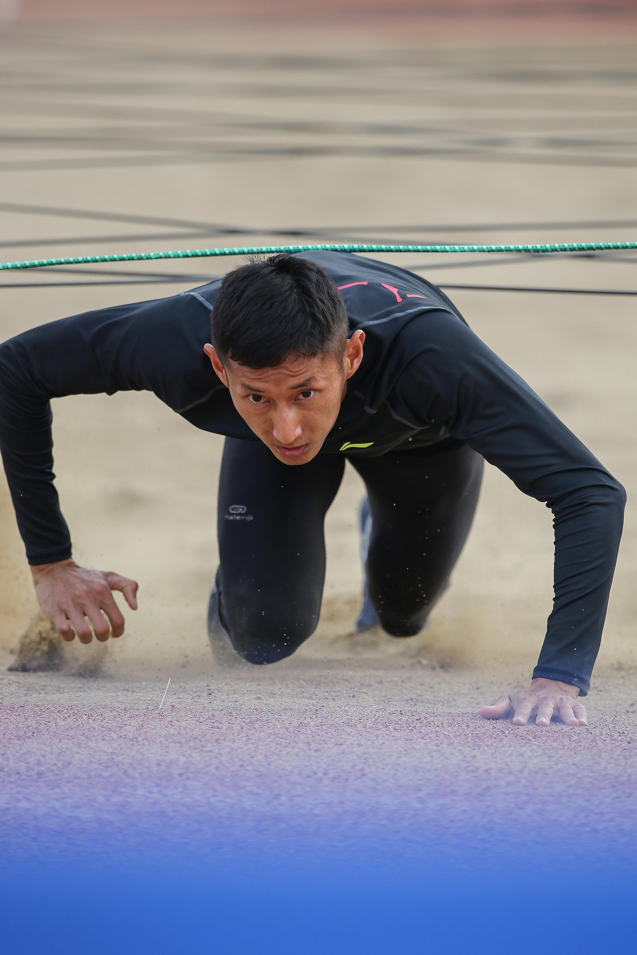 潘玉程打破军事五项男子障碍跑世界纪录