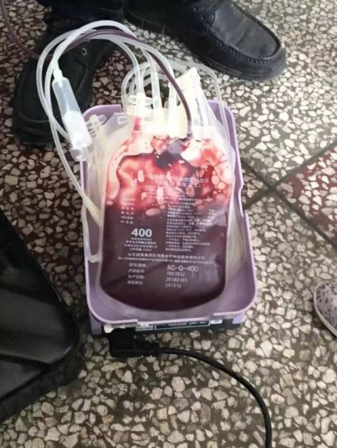 西秀"熊猫血"民警张伟无偿献血挽救垂危生命