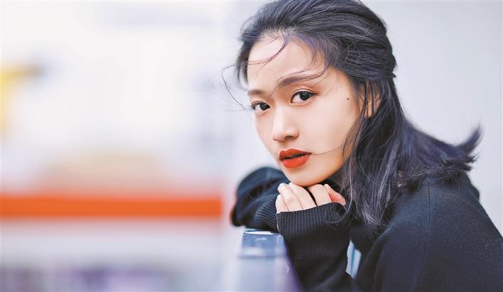 面点王特约深晚悦读女郎