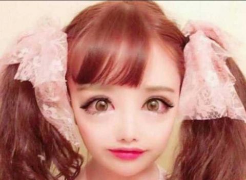 女子花340万元把自己整成二次元女孩,嘴巴似青蛙自己却很满意