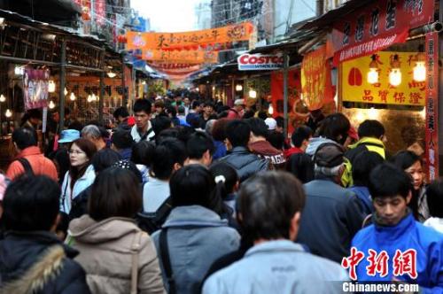 台湾尾牙宴融入大陆元素学猫叫颇受欢迎